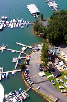 Lakeside Dining, Tiki Hut, and live entertainment on Beautiful Lake Keowee in Seneca, SC, Tri-County, Oconee County, Upstate SC at Lake Keowee Marina! Lakeside, waterfront, lakeside dining, restaurant, waterfront dining, waterfront restaurants, ribeye steak, steak dinner, grouper dinner, salmon dinner, seafood, burgers, upscale waterfront dining, nightclub, fine dining, fine wine, beer, liqour, draft, dancing, singer, live entertainment, live music, live band, clubtikihut.com
